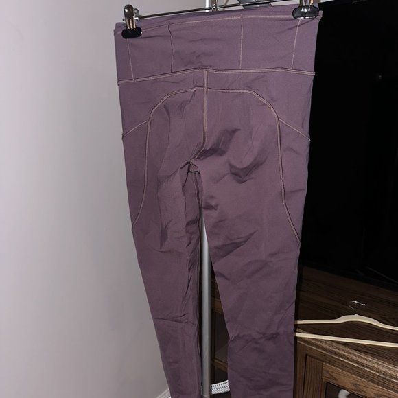 Lululemon Fast & Free Luxtreme 7/8 Leggings, size 6 - Picture 4 of 5